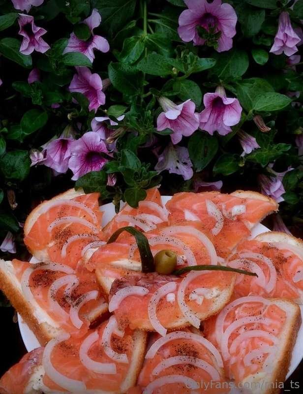 Today is cooking day! 🧑‍🍳✨  Sandwiches with tender salmon an..