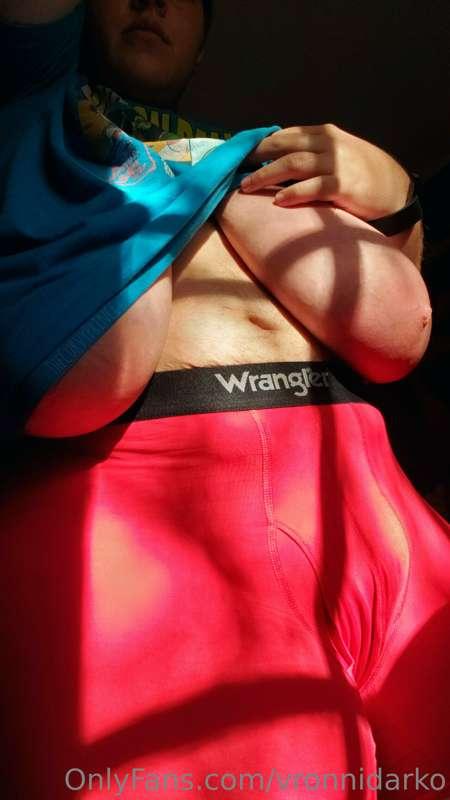 thecurvyprince image #1