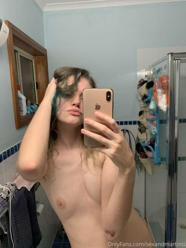 Bitch, did you hear what the fuck I said?
Shake. Some. Ass🍑😫