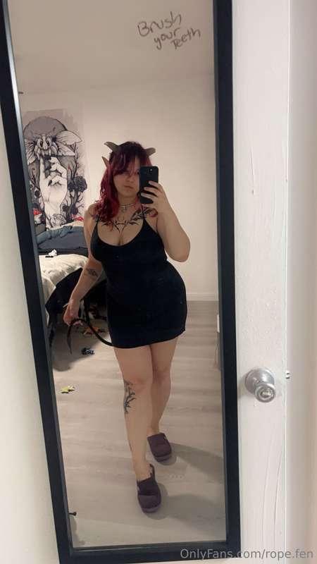Sexy little succubus trying out my new tail plug in conjunct..