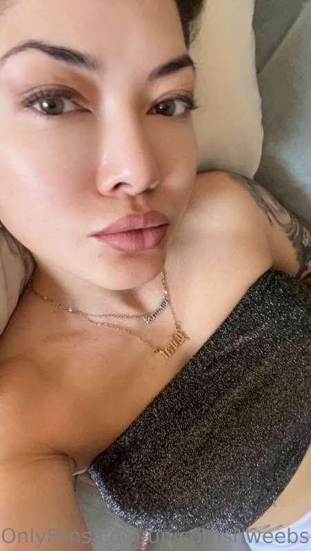 Wanna lay down and nap with me? 😘