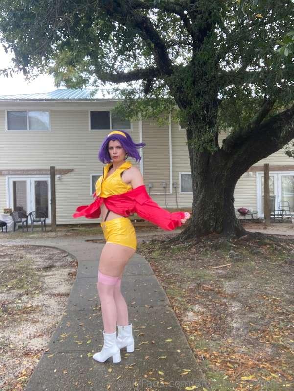 Faye Valentine try on 