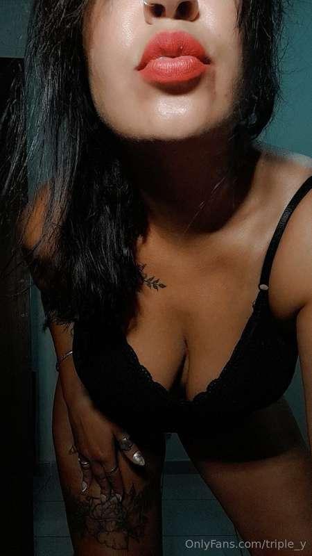 She is my friend Flor❤️‍🔥 @flor23si Juicy content...and supe..