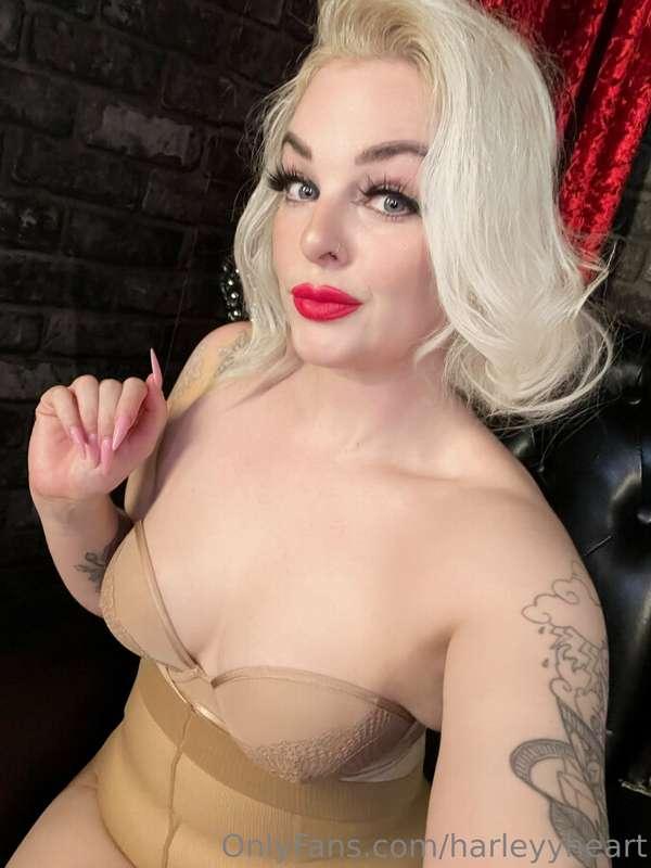 Would you like a size queen to rate that thing between your ..