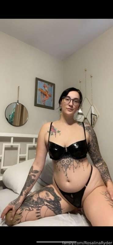 I love sharing myself with you ❤️❗️#bigtits #mommy #tattooed #fyp #tattoo #tattoos #lingerie  #glasses #altbabe #fetish #kink #rosalinaryder