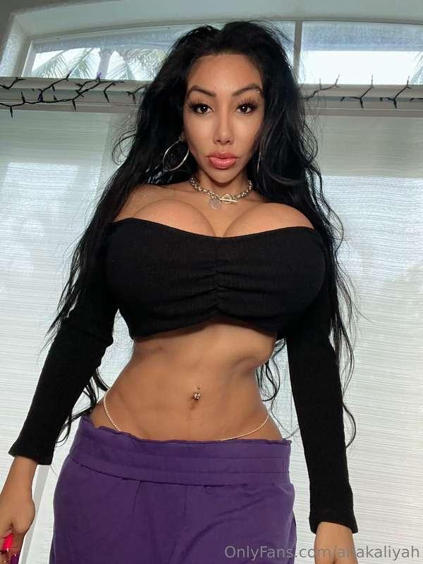 💋