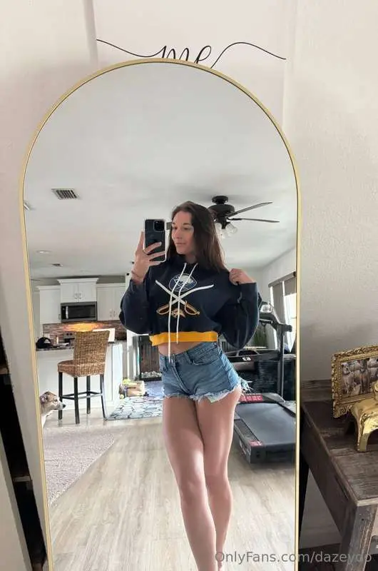 You know I'm a hockey fan too?!? 🤔 Let's give my Sabres some..
