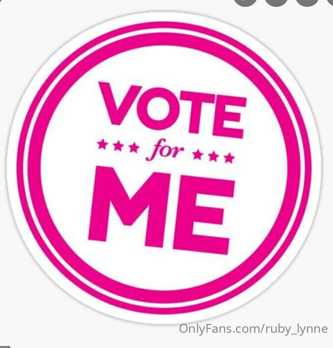 Hey guys!! I need your help!! ⭐️⭐️⭐️ Please nominate me for ..