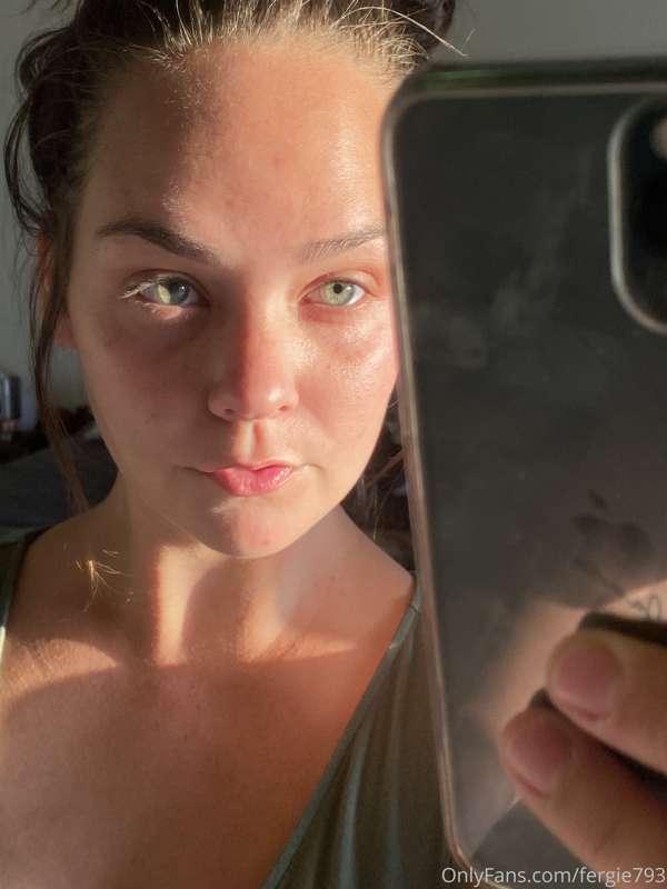 alligator eyes