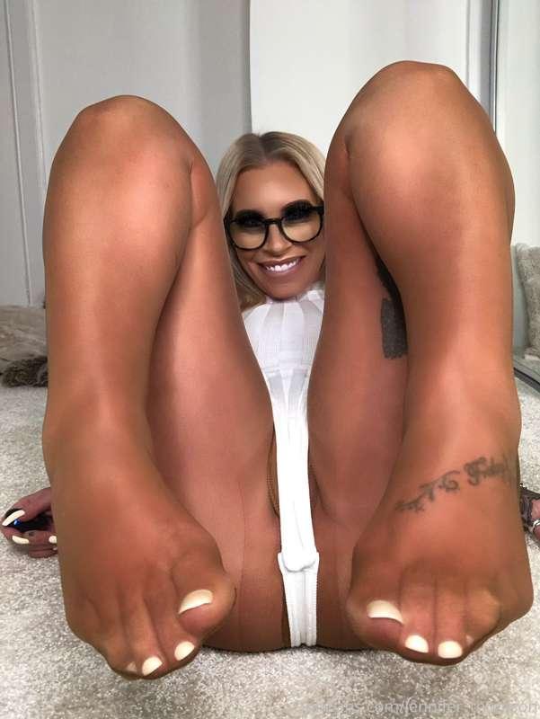 Just uploaded the full set to my VIP Page @jennnnniferthomso..