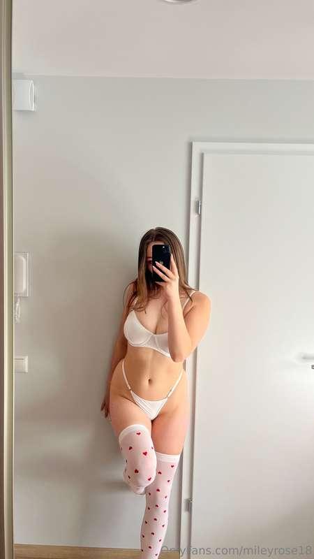 I have a new hobby... Try on cool clothes if the word "cloth..