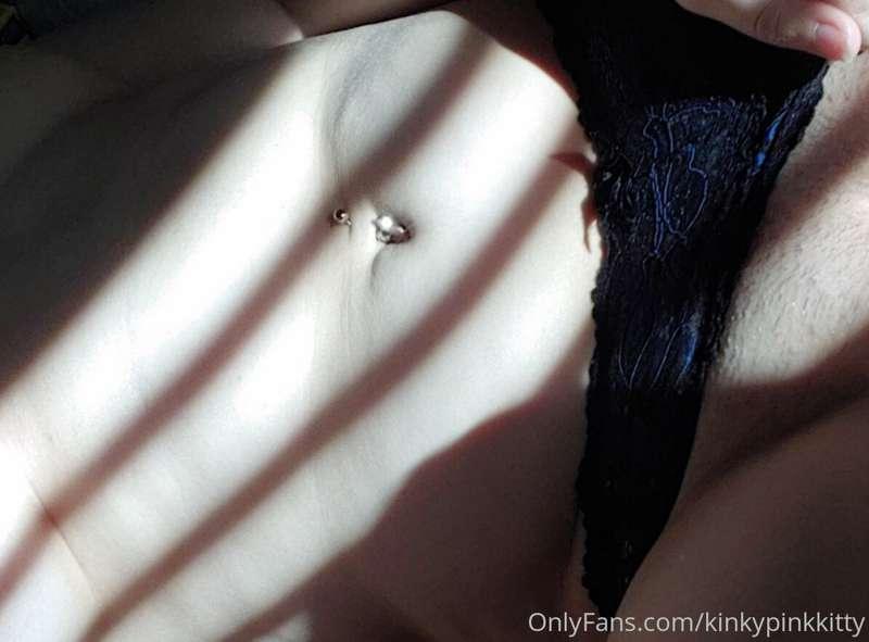 A few artsy nudes with great light to show off my soft pussy..