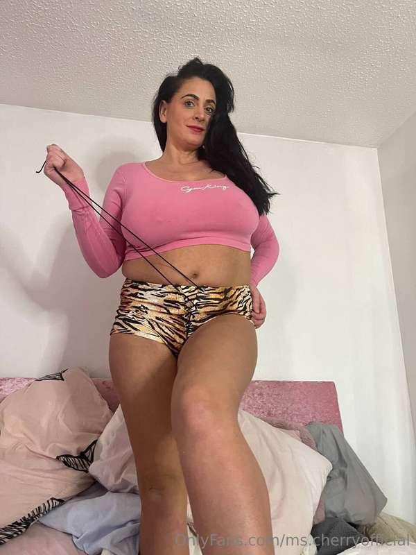 I got so wet waiting for you to get online 💦