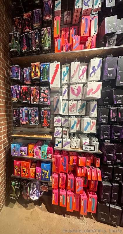 Which one do you wanna buy me?? 😈