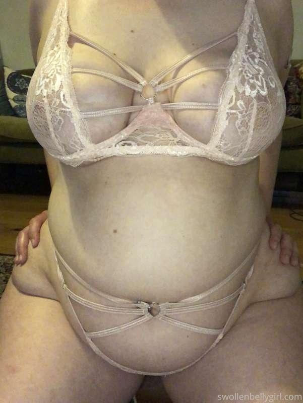 swollenbellygirl image #20