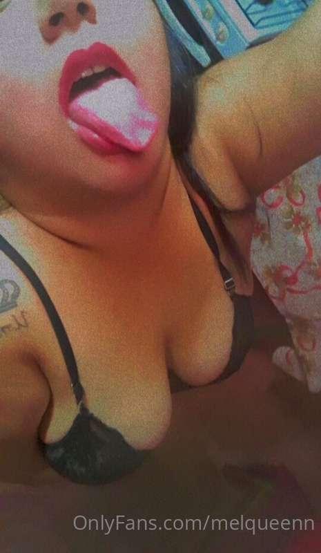 hi babys! help me?💖👅