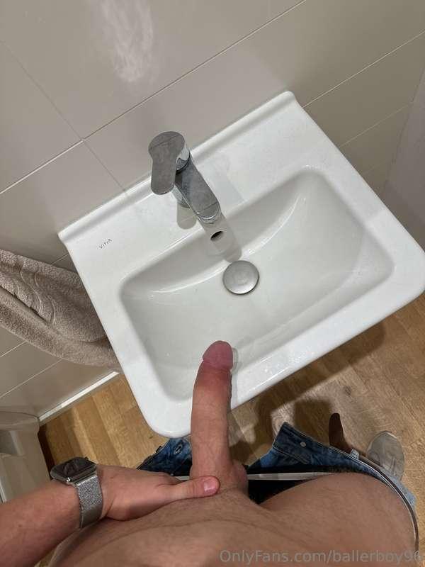 Should I record a new cum video? 😏💦