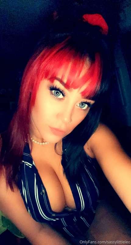 tomorrow will be my first daytime live show 😘🍑💦 pics commin ..