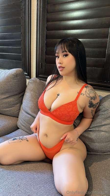 Do you like this color on me?🤭