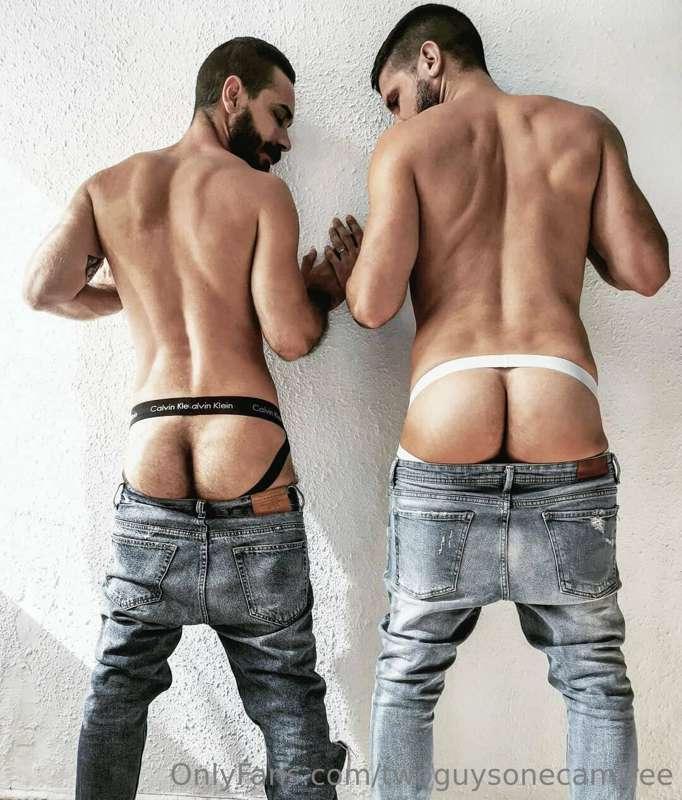 Do you want to have a bite or two? 😉🍑
Subscribe to our main ..
