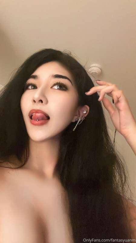 hey hun hows ur day? Mine is pretty good, I’m shooting somet..