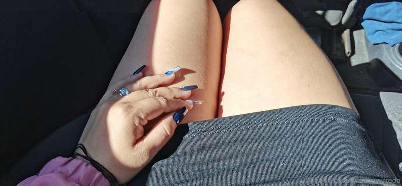 Do you want to vibrate my toy under this skirt? 😈😘 Ask for a..
