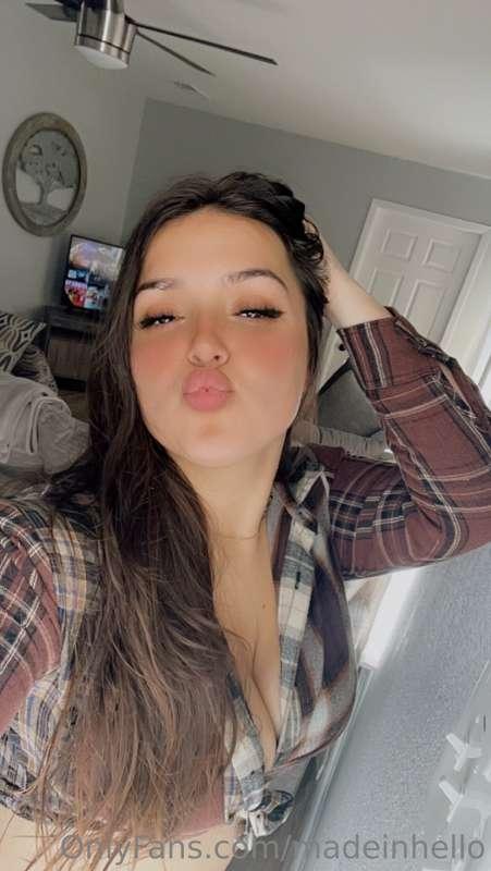 kiss me thru the phone
