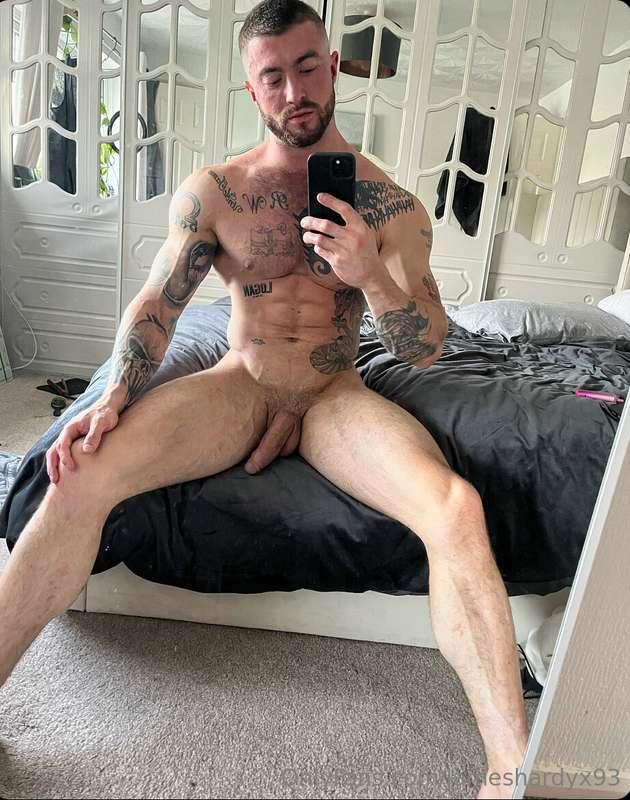 Would you come and wake me up 😈😏