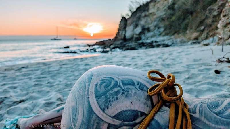 Beach hips