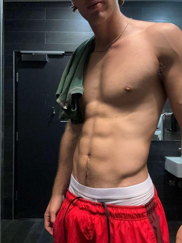 uronlyhotguy image #0