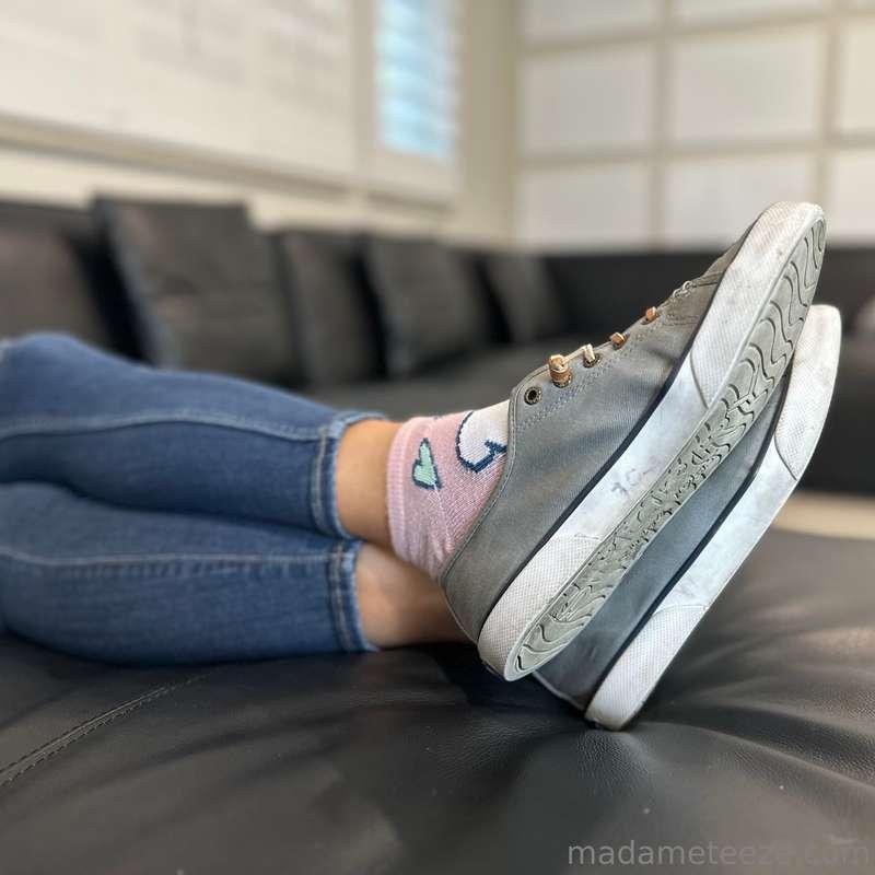 madameteeze image #0