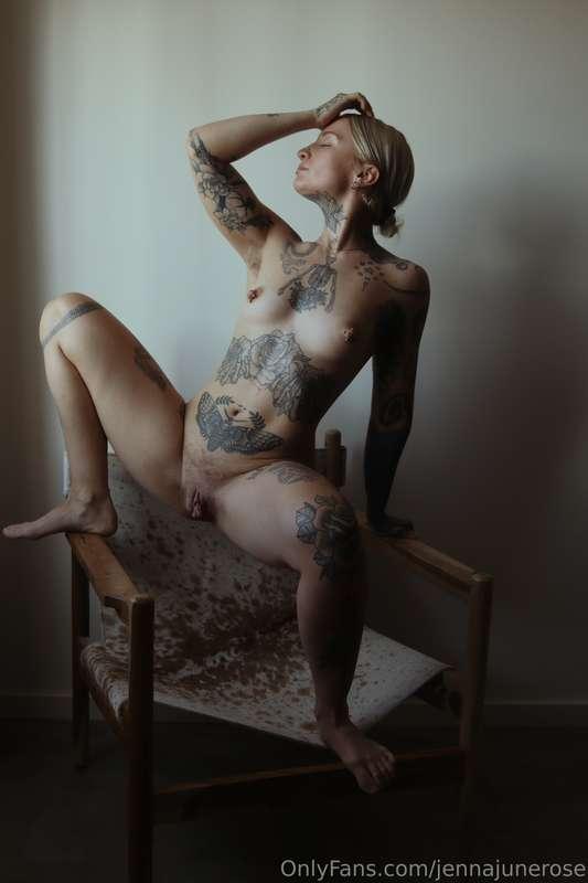 jennajunerose image #0