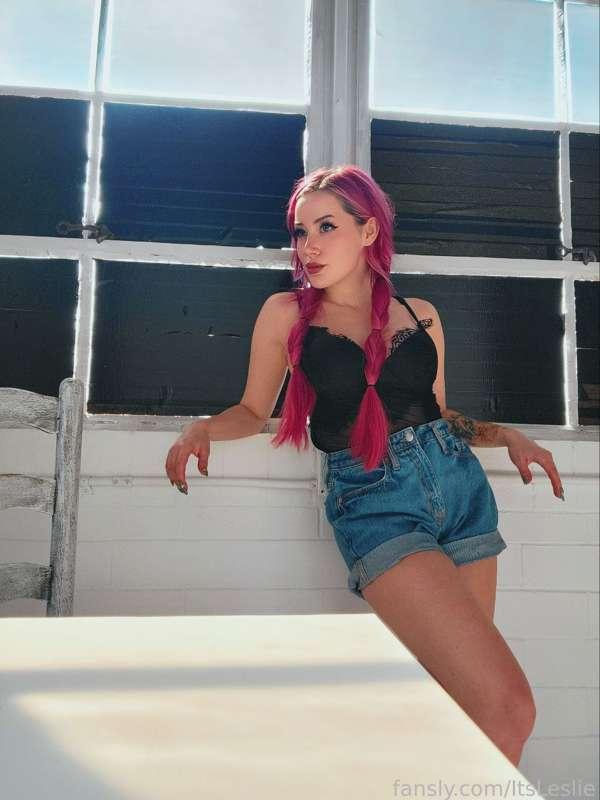 itsleslie image #2