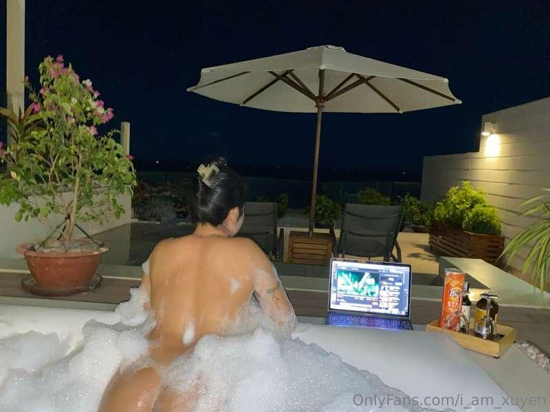 Do you want take a bath with me, honey 🥰 so chill