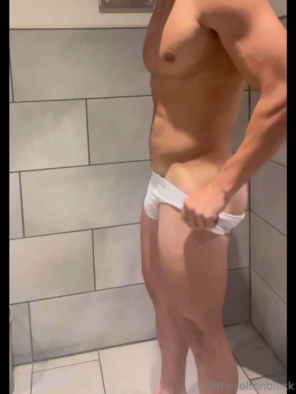 Getting a lot of requests for this gym jerk sesh thank you 😈..