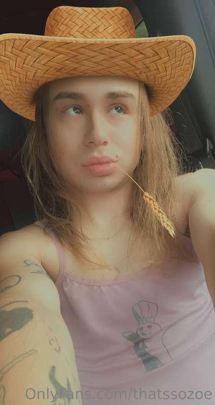 What should I be for Halloween?👽