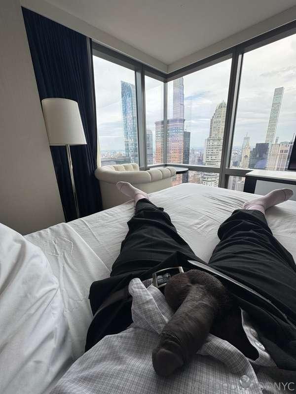 Suck me off with this view 