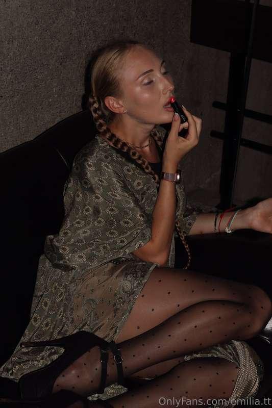 I'm going to a party,💋 hit the dance floor🔥
