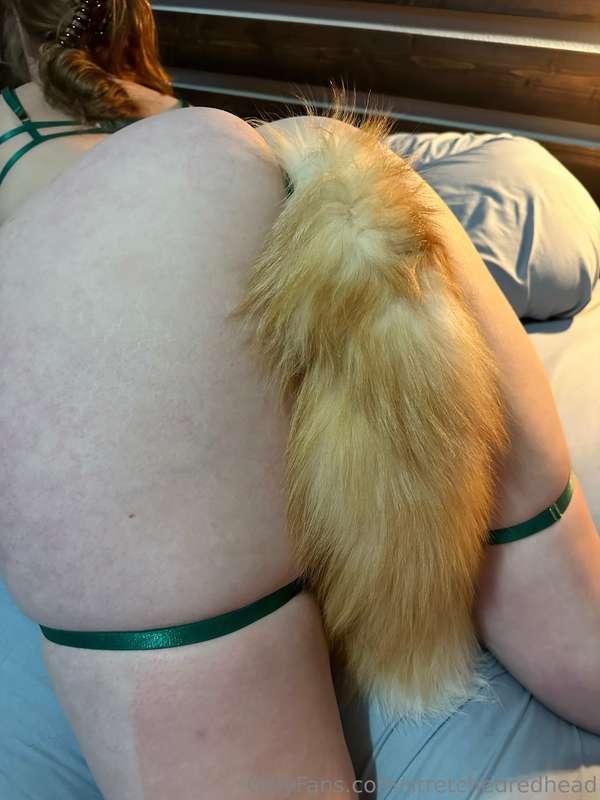 Felt alittle foxy today 🦊🥰 #milf #mom #analplug #tail