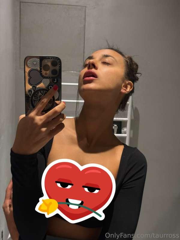 I slept sooo bad but anyway it is a good morning🤭