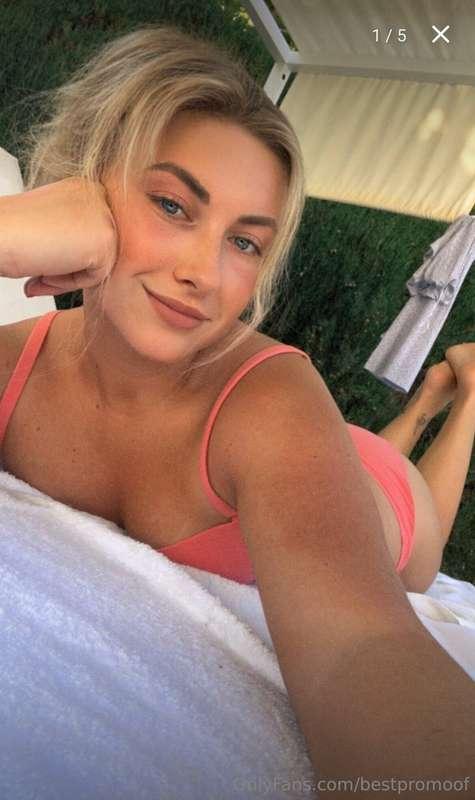 #ad The blonde tells you... Come and let yourself be enchant..