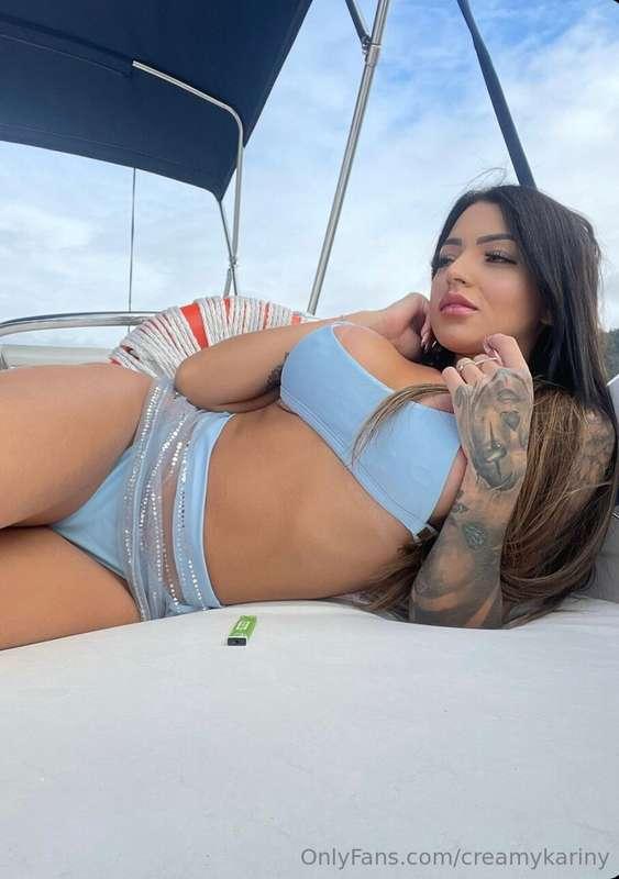 🛥️💦💦
