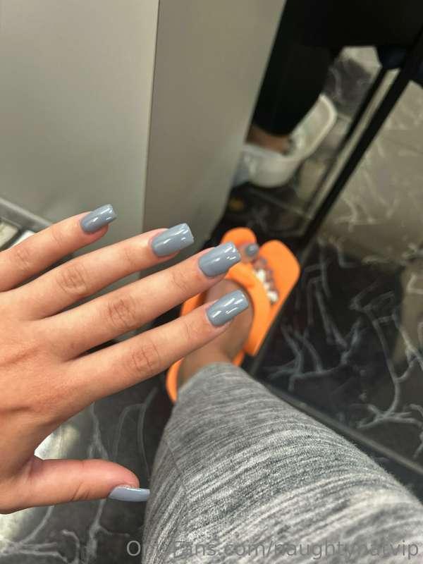 Brand new dick grabbers! Wanna show me that hard dick in the..