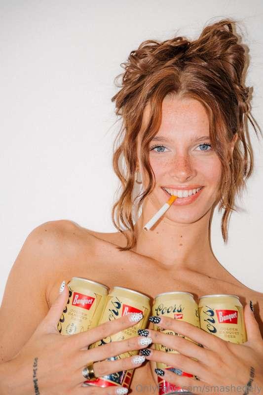 cheers to good tits 🍻🍒