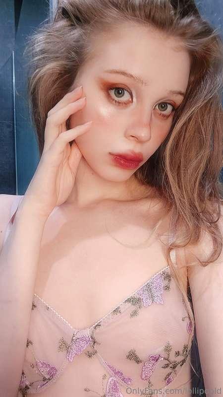 What are words for when my eyes speak for themselves😘?