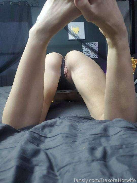 dakotahotwife image #157