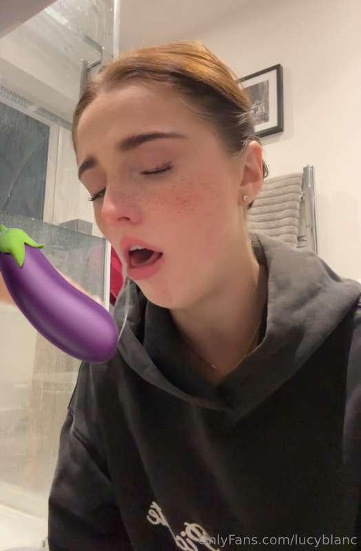 Check your DMs 👅