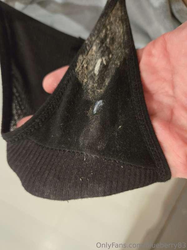 I'm starting ovulation now so if anyone wants a smell or tas..