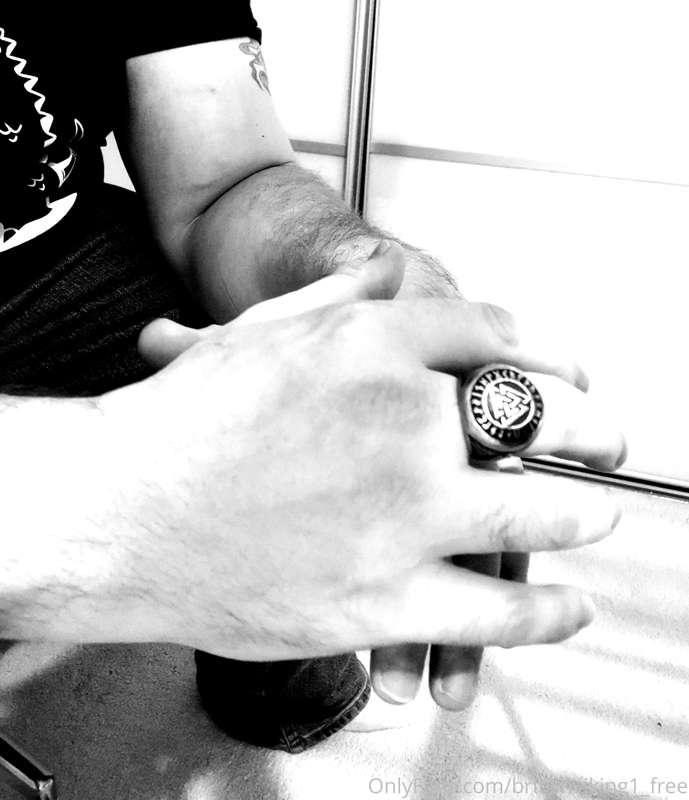 There pretty big hands...