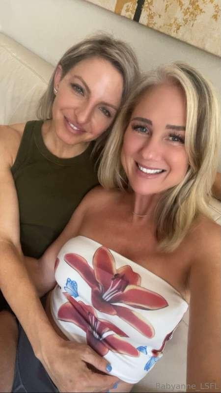Lora Cross and I being silly😜 Swipe➡️ to see titties!!@lorac..